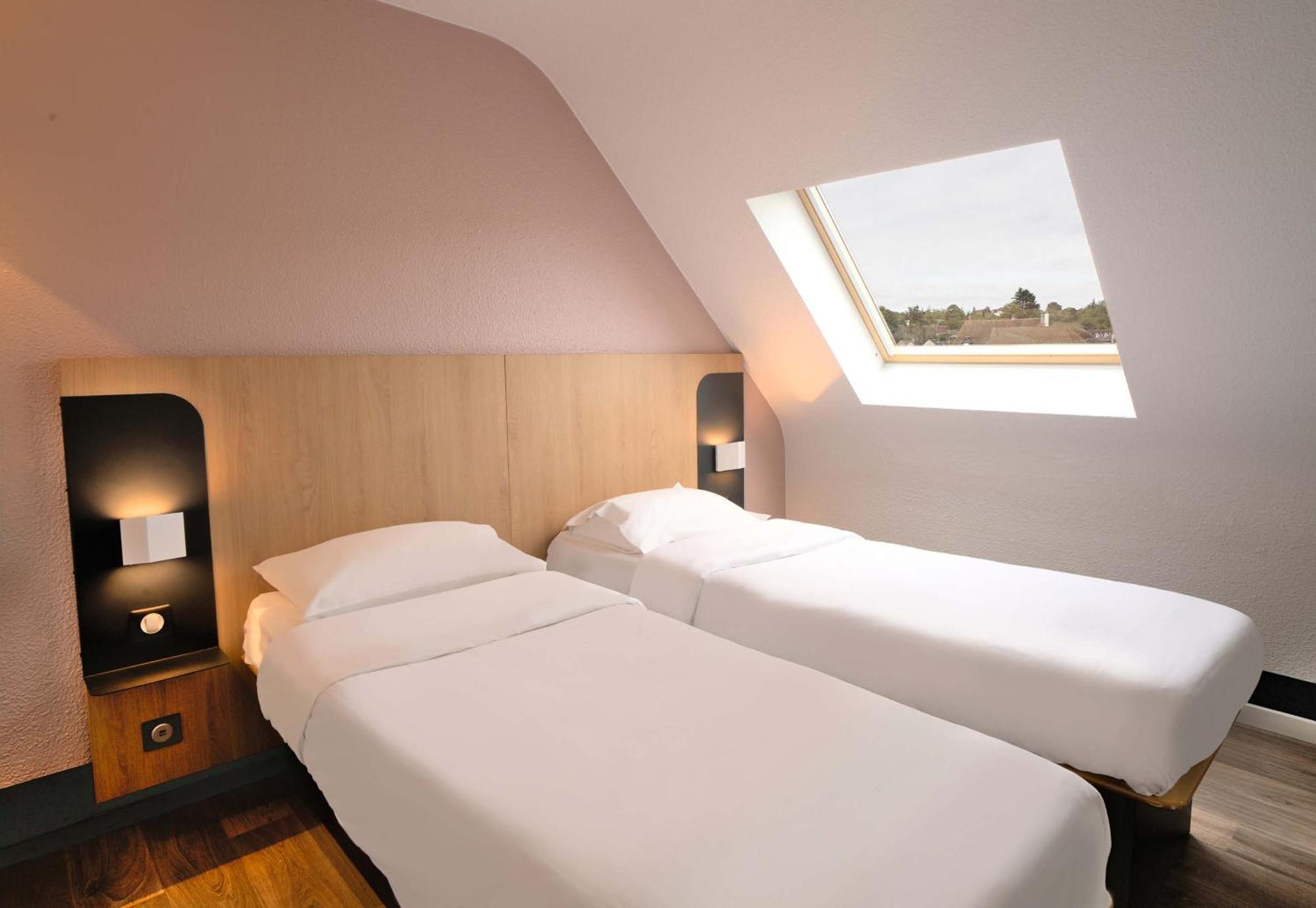 B&B Hotel Dreux Centre Экстерьер фото